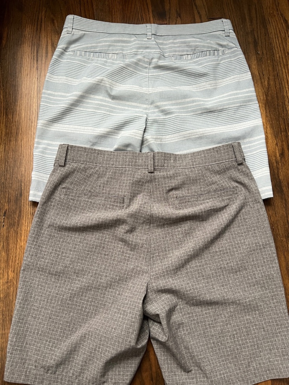 Men’s PGA Tour Golf Shorts 2 Pair Bundle Size 34 - Picture 2 of 15